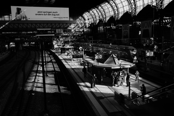 Hamburg Central Station
is a classical riveted steel arch construction and has retained much of its original character.